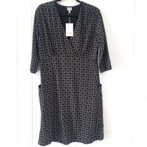 EQL by Kerrits Womens Medium Dress Black 3/4 Wrap V Neck Sleeve Pockets Horse